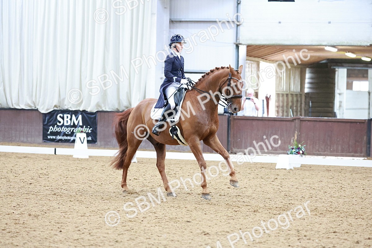 SBM_020872 - Class 13 - FEI INT I - 16.26-17.14