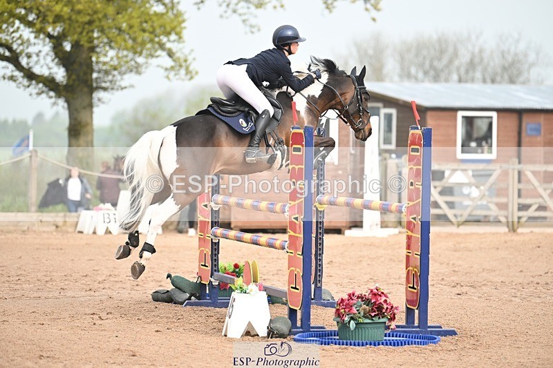 250426-083406-11352 - Cls 43 Ponies - Mini Tour