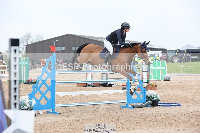 250424-121937-05341 - Cls 1 - 2 Star Small Tour