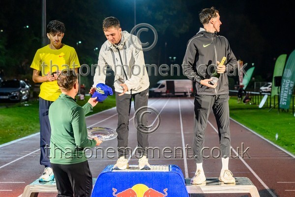 Monument25-911039 - Set Six