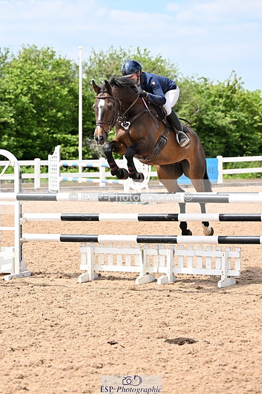 240605A-140413-00647 - Cls 4 Newcomers and 1.10m Open