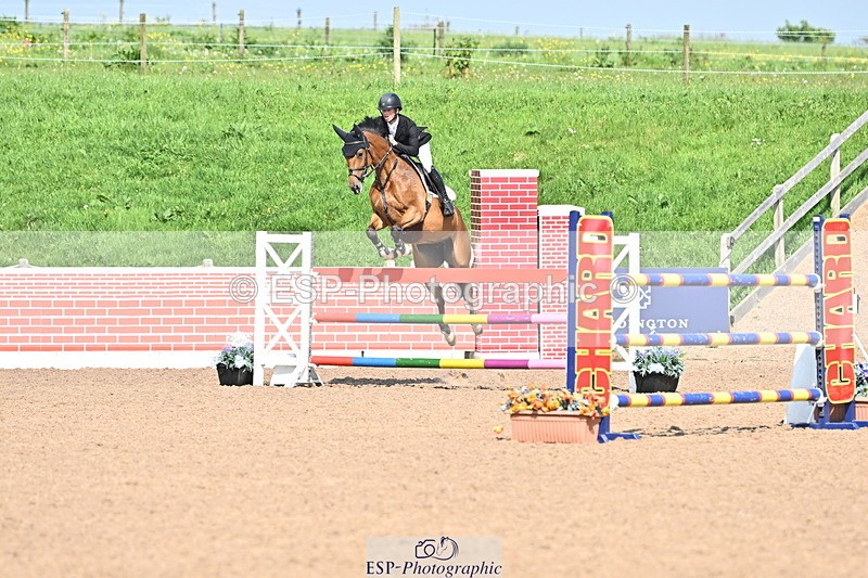 240509A-160104-03474 - Cls 12 Chard Equ Speed Derby