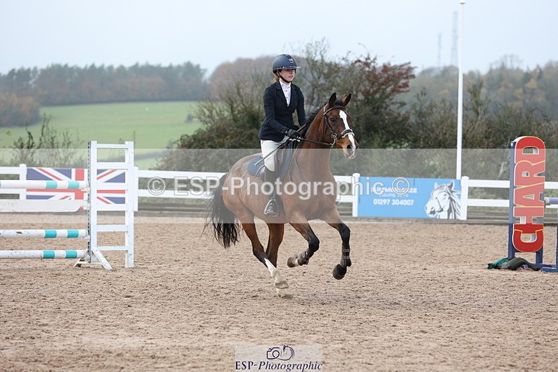 231112A-123230-04044 - Cls 19 Snr 1.05m Open