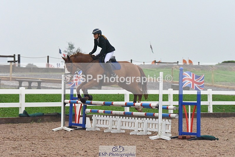 230917A-102852-06252 - Cls 33 British Novice & 90cm Open