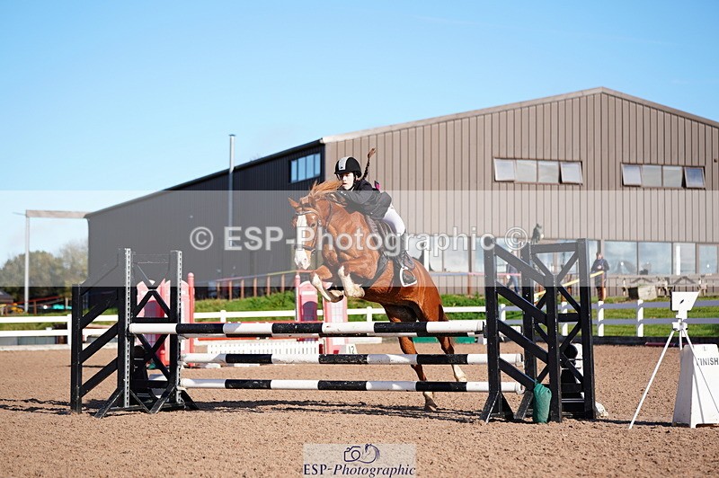 241027A-110618-02370 - SUN Cls 5 Pony Discovery and 90cm Open