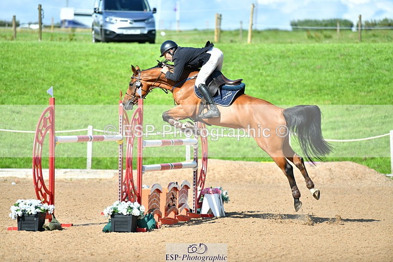 230723A-165436-13702 - Cls 8, 2 Star Medium 1.35m