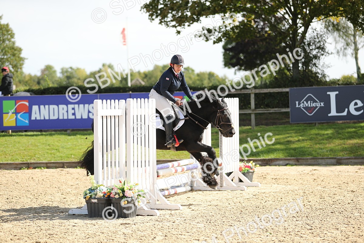 SBM_04650 - J28 - Senior Horse & Pony 60cm Championships