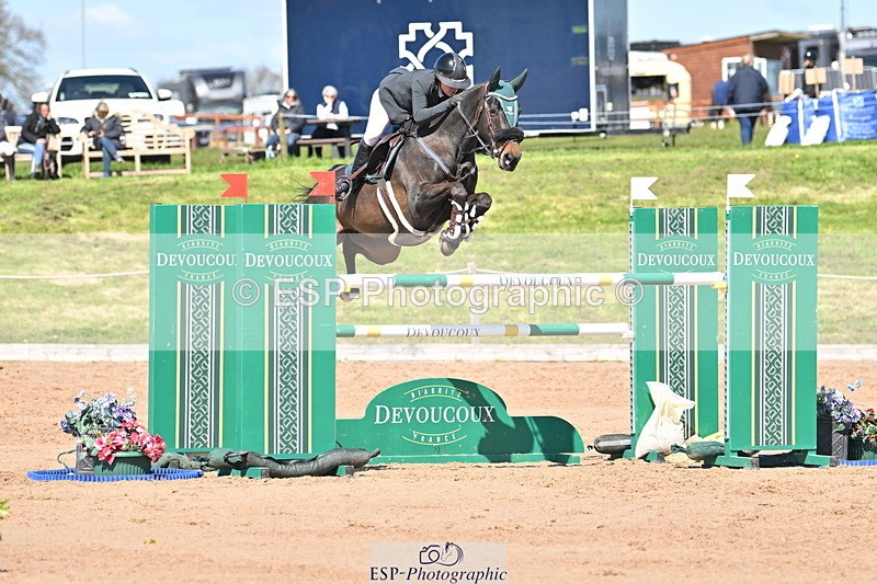 240420A-140742-11617 - Cls 7, 2 Star Medium Tour 1.35m