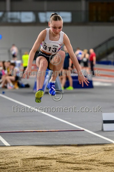 AgeInd25SUN-912925 - Field Female