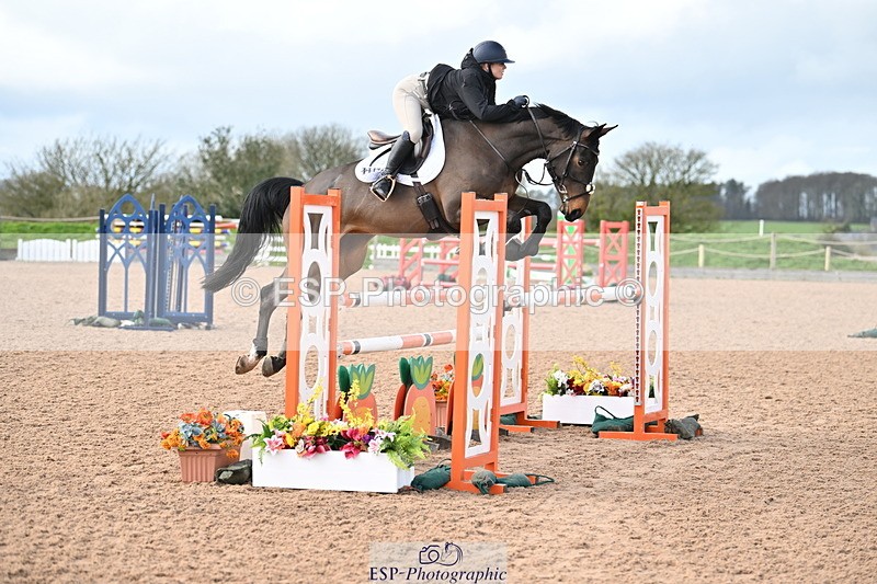 240315A-125250-01057 - Cls 3 Snr Foxhunter