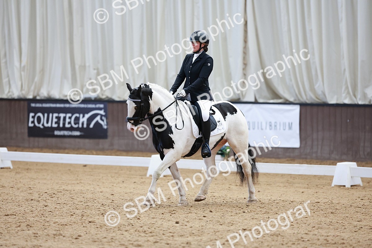 SBM_007222 - Class 6b - Novice 6 - 8.56-9.24