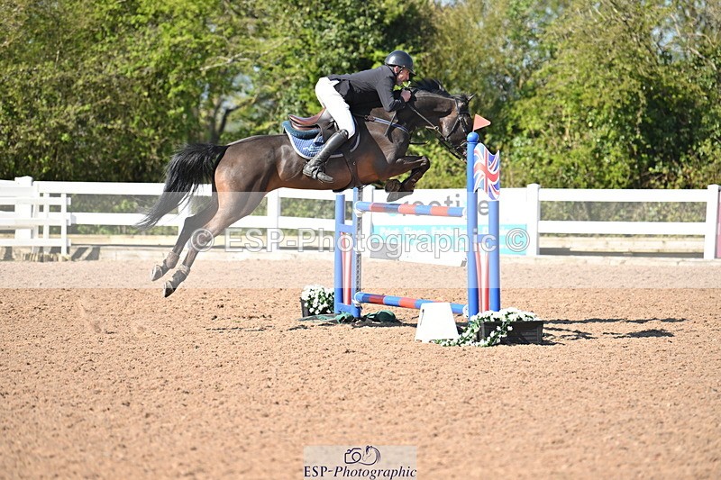 240420A-102943-10337 - Cls 19, 1 Star Silver Tour 1.20m