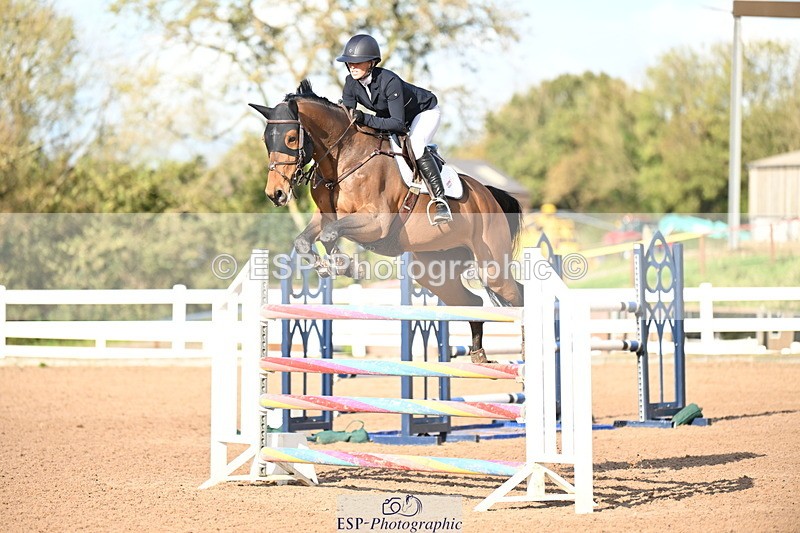241023A-151038-01126 - Cls 5 Foxhunter and 1.20m Open