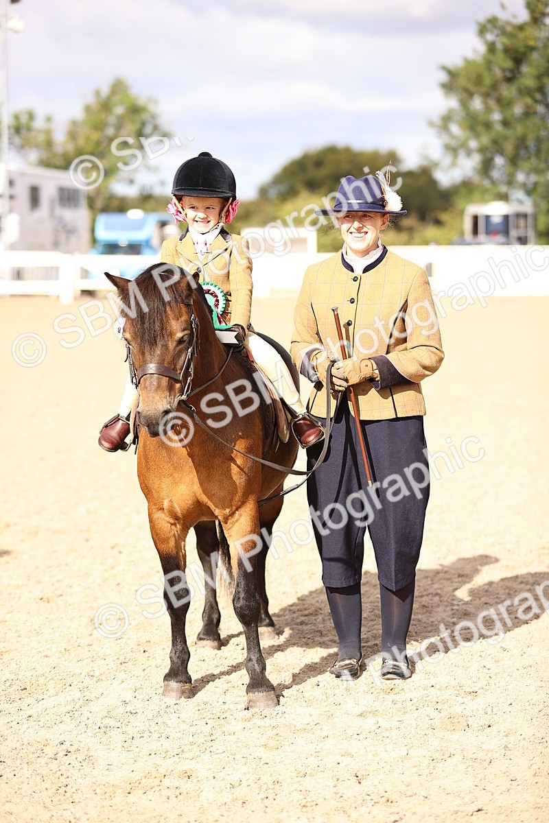 SBM_09071 - Class 403 - Grassroots Ridden - Junior
