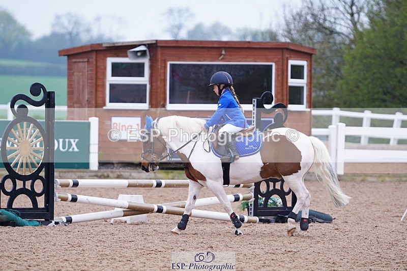 240505A-082832-03848 - Cls 11 Clear Round 50cm