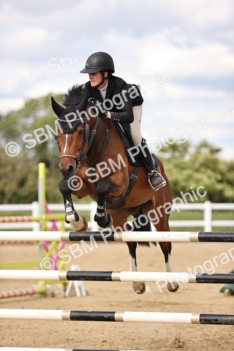 SBM_003794 - Class 13 - Senior Foxhunter - 1.20m