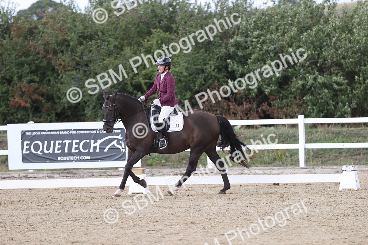SBM_003858 - Class 9 - Novice 3 Champs