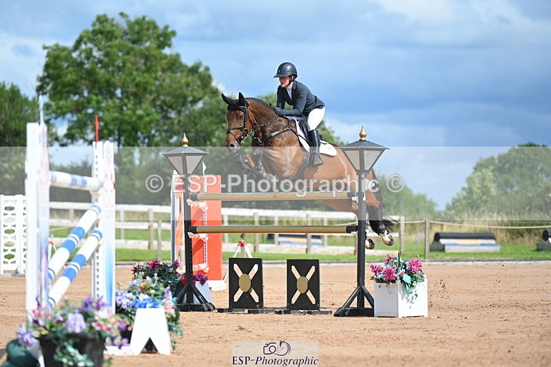 230721A-155955-07547 - Cls 10, 2 Star Big 1.45m Start to break