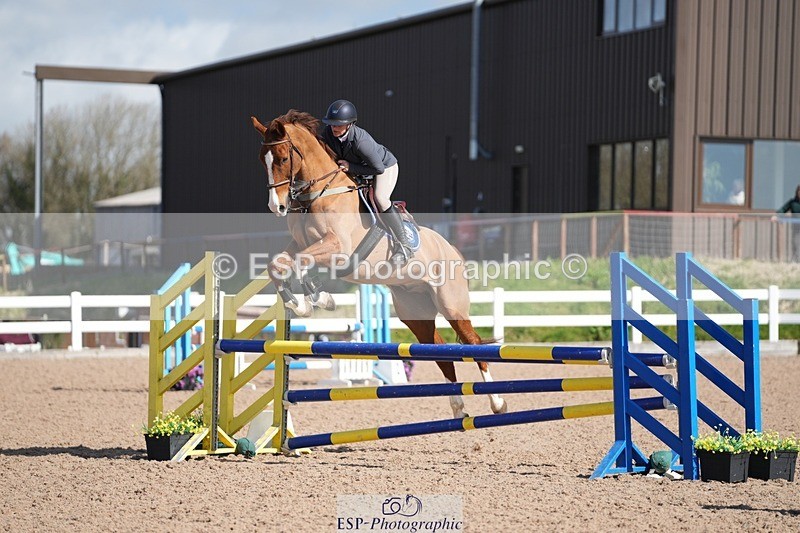 250329-102757-03638 - Cls 20 British Novice and 90cm