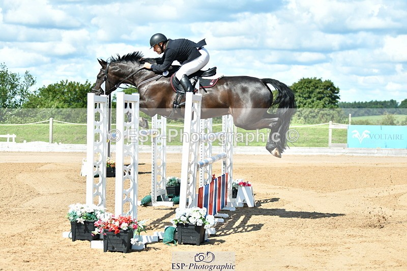 230720A-105657-02022 - Cls 5, 2 Star Medium 1.35m