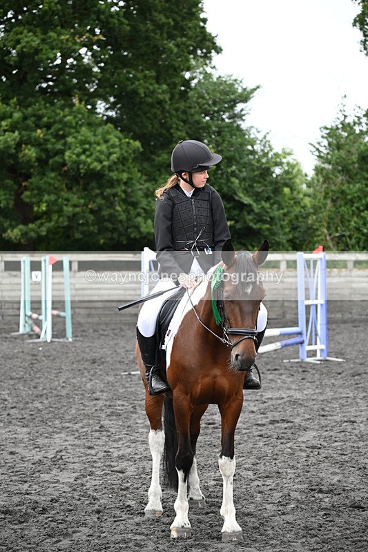 WJ6_0324 - Class 13 Novice 60cm