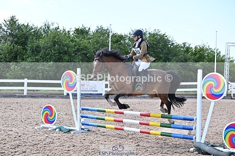 250517-153719-01670 - 70cm