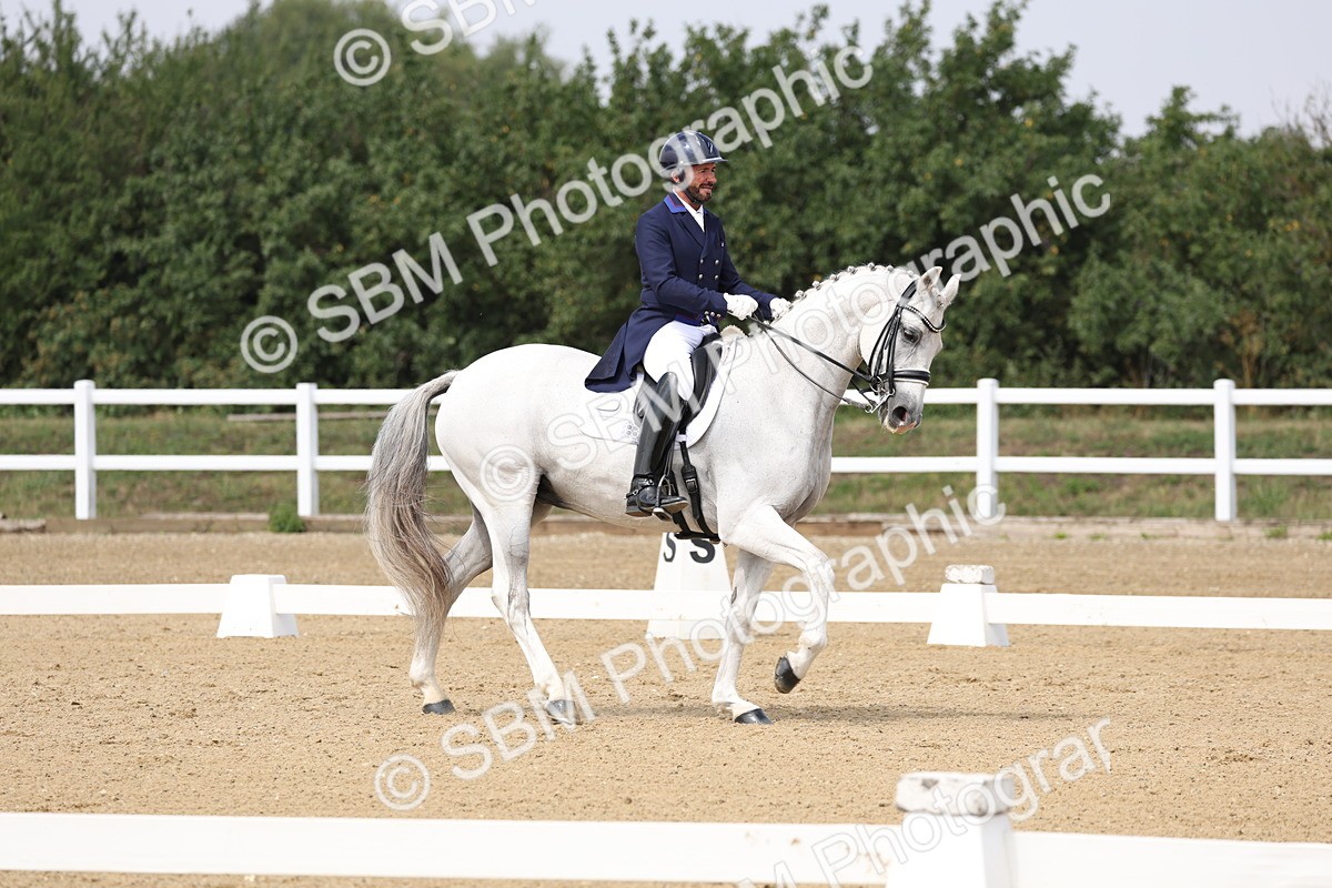 SBM_007351 - Class 9 - FEI INT I - 13.37-14.33