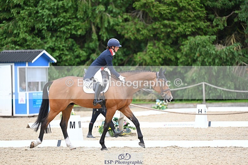 240524-114251-09002 - 520-LONDON_52-Laura_Collett