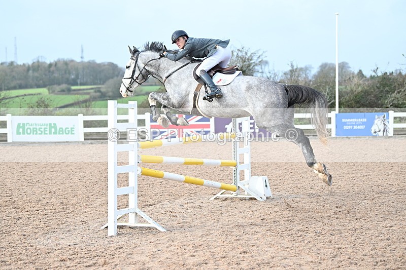 231208A-123711-00761 - Cls 5 Newcomers & 1.10m Open