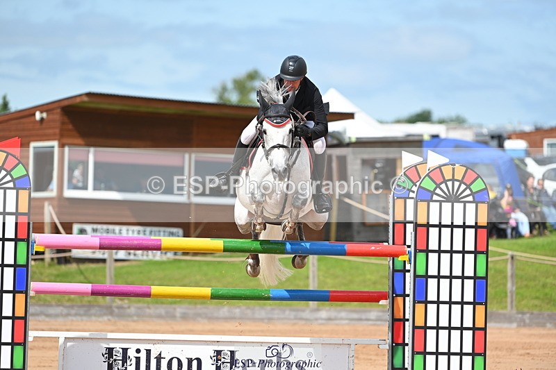 230721A-153512-07323 - Cls 10, 2 Star Big 1.45m Start to break