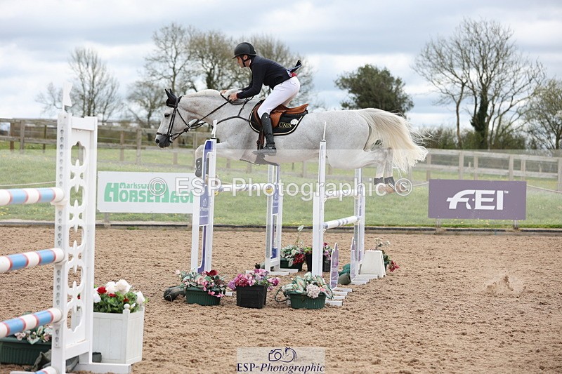 240419A-122705-07235 - Cls 6, 2 Star Medium Tour 1.35m