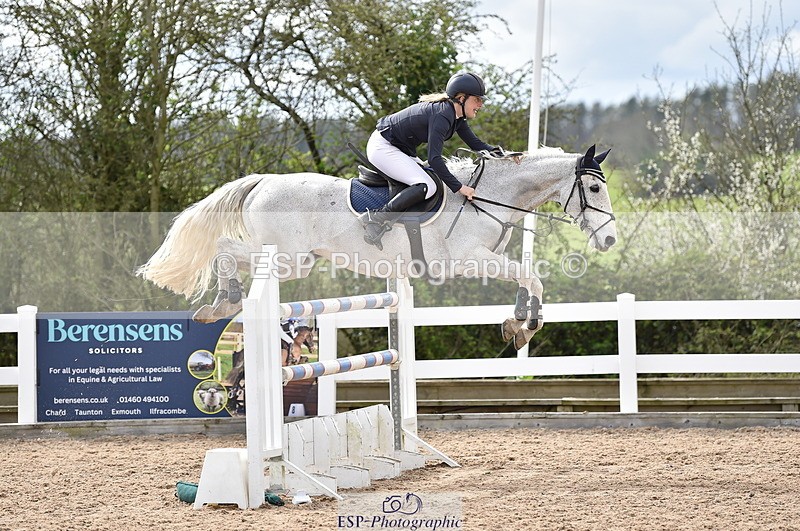 240403A-152742-00981 - Cls 5 Foxhunter and 1.20m Open