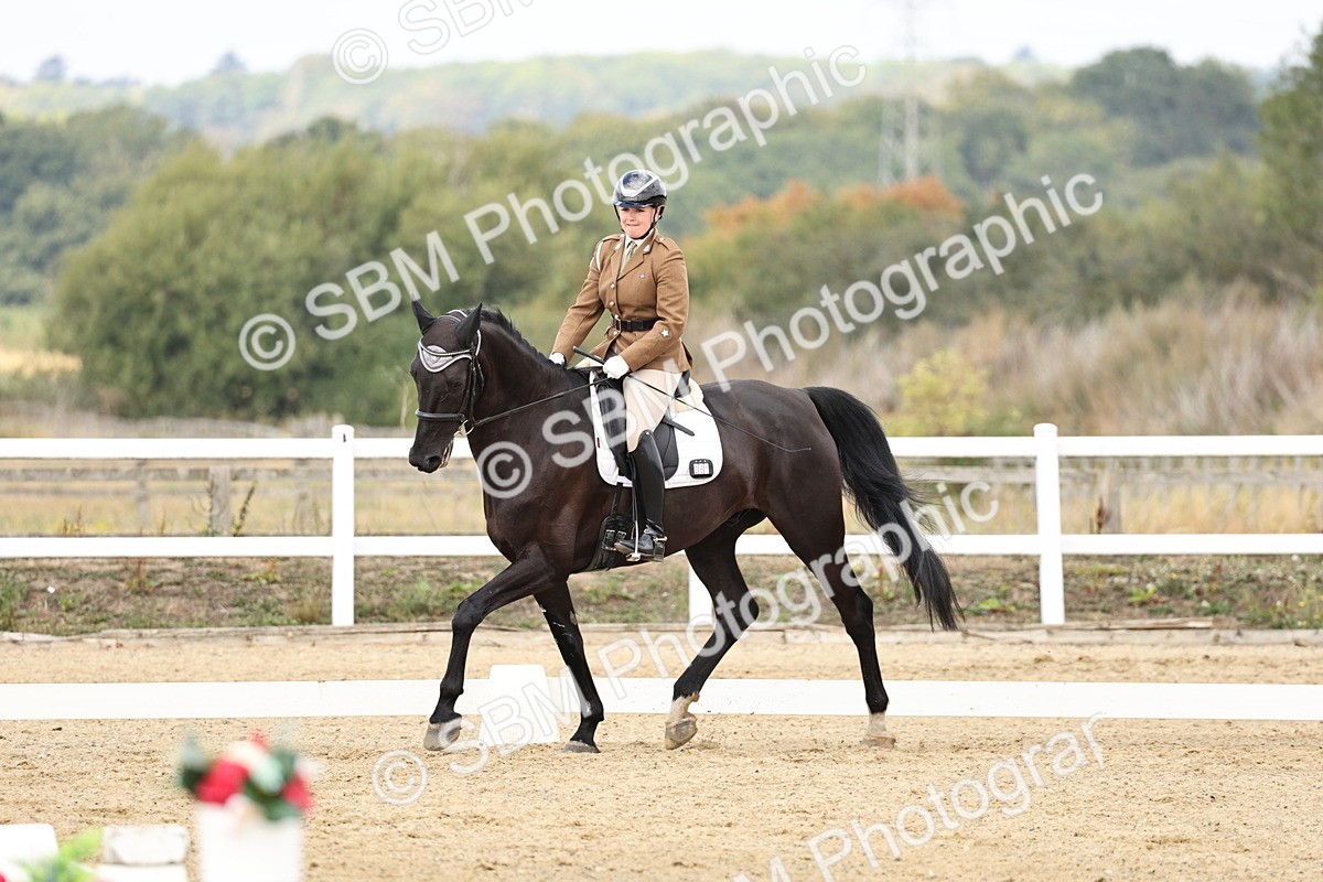 SBM_018268 - Class 16 - Novice 5 - 11.12-12.01