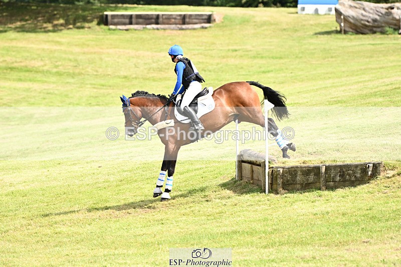 240825X-140811-34928 - 80cm XC 14.30 to 15.30