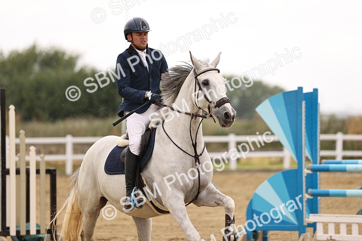 SBM_026519 - Class 12 - Amateur Championship Qualifier 1.05m