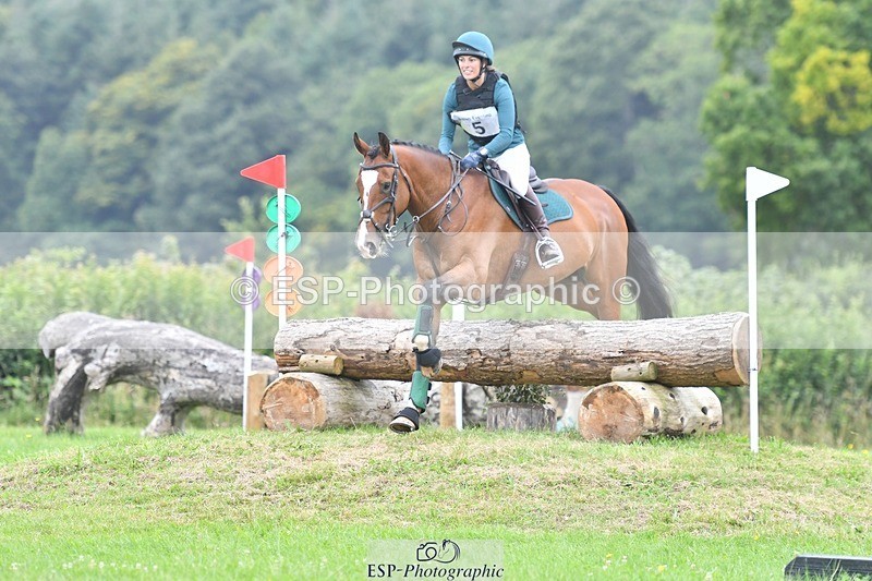 240803-113233-03209 - 005-Laura_Keam-DIAMOND_CRUISE_ON