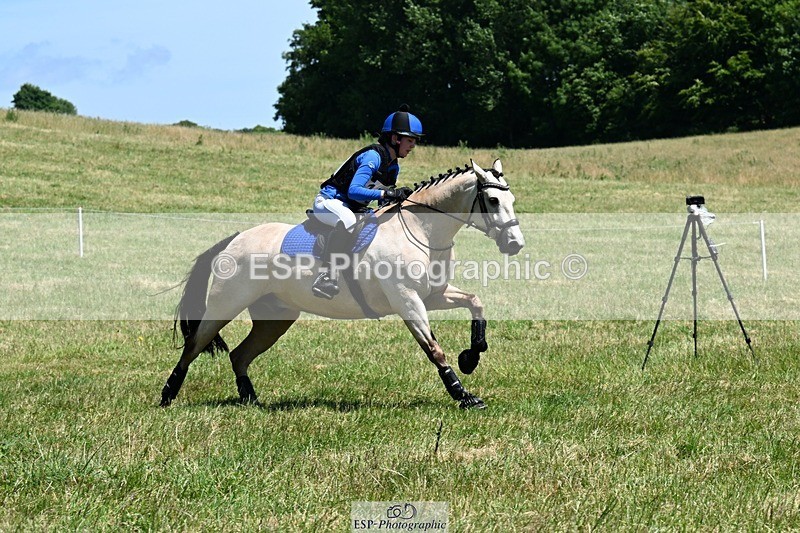 240629X-134001-3753 - 151-Issy_Baldock-CREGGS_DUN