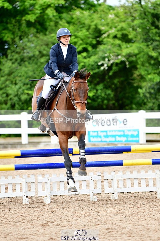 240524A-094913-02328 - Cls 21 British Novice and 90cm Open