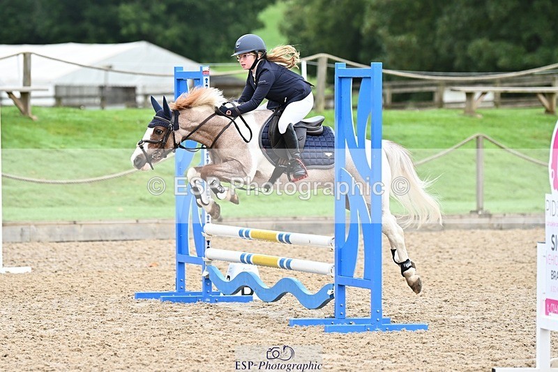 230930-093017-00006 - Cls 1 Pony Intro 70cm
