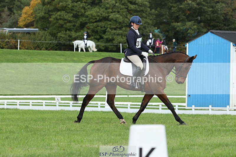 251023A-111934-03287 - D-312-Laura.Sharpe