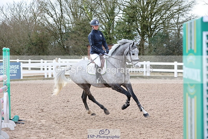 240223A-121313-01138 - Cls 4 Snr 1.05m Open