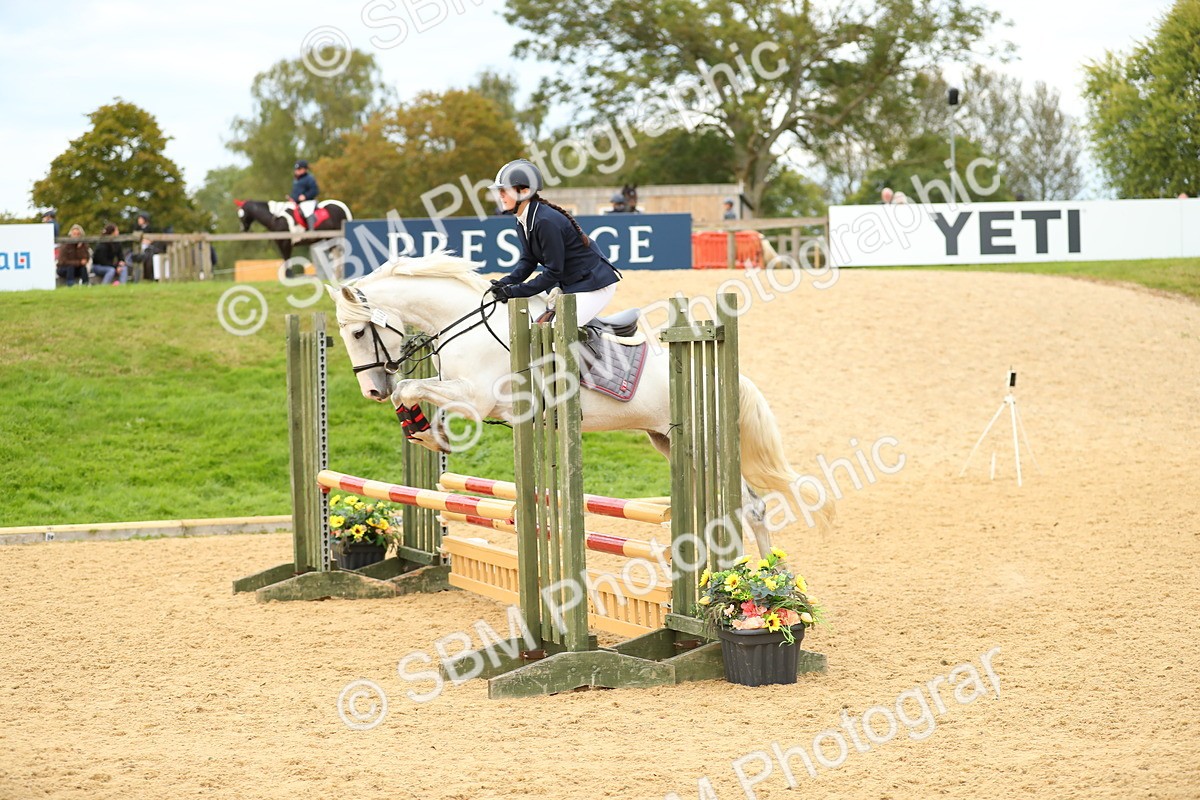 SBM_76106 - J19 - Junior 90cm Supreme Championship