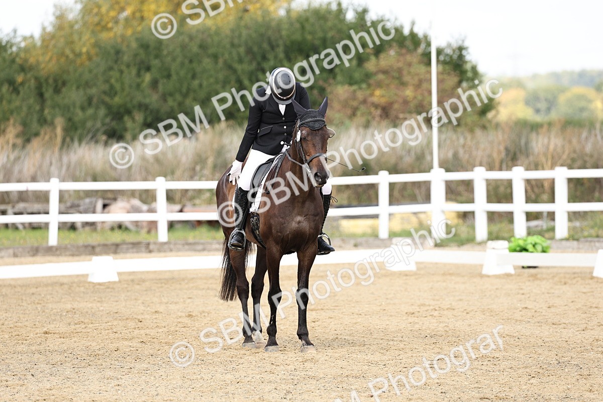 SBM_018189 - Class 16 - Novice 5 - 11.12-12.01