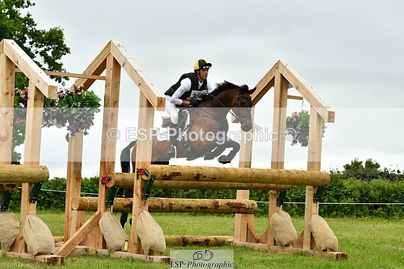 250524A-124858-10445 - B-351-Will.Rawlin-MACKENZY