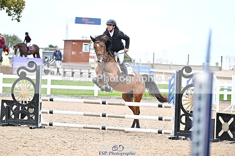 251015-104738-00121 - Cls 1 British Novice and 90cm Open