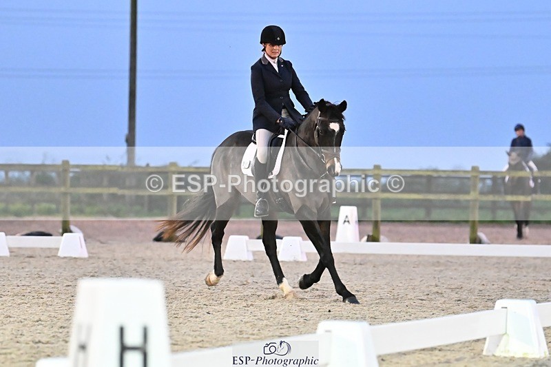 241103-164642-03419 - Novice 1 - 16.18 to 17.50