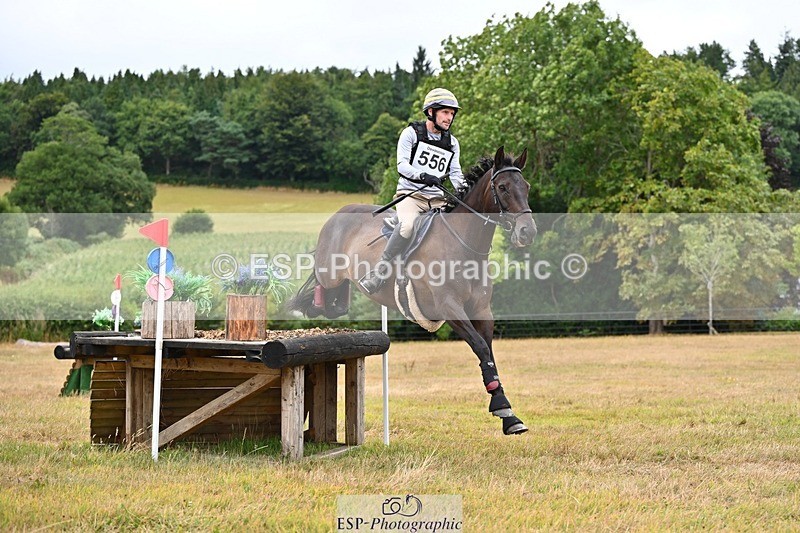 250803A-124321-13481 - M-556-Alex.Jupp-CARRY.ON.REGARDLESS