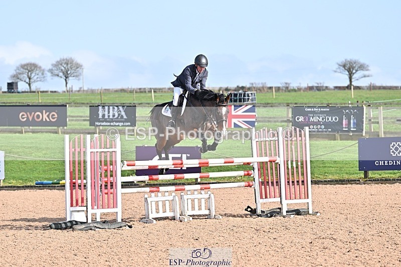 260225-125427-00343 - Cls 4 Newcomers and 1.10m