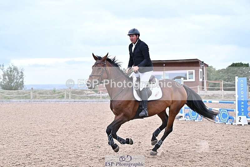 250826-190518-01345 - 1m