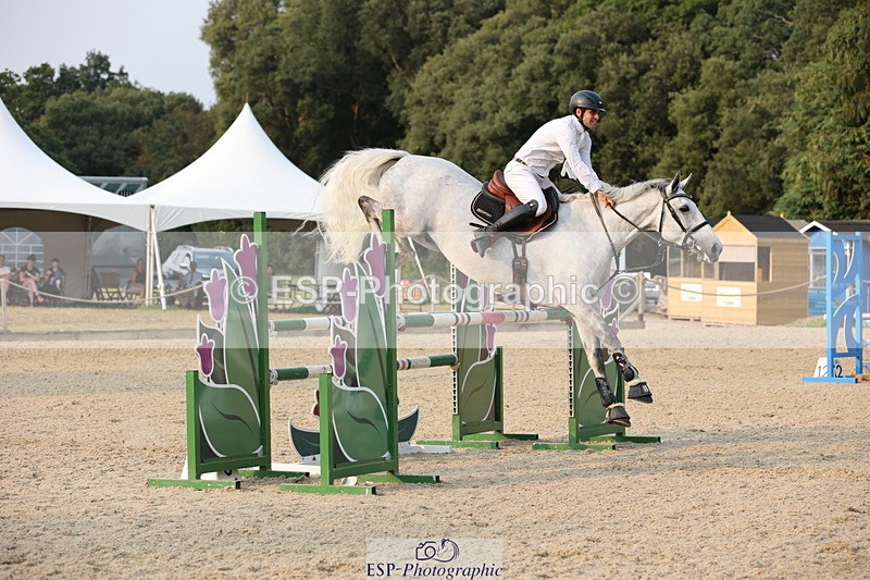 250816A-180913-03288 - Cls 11 Snr Foxhunter